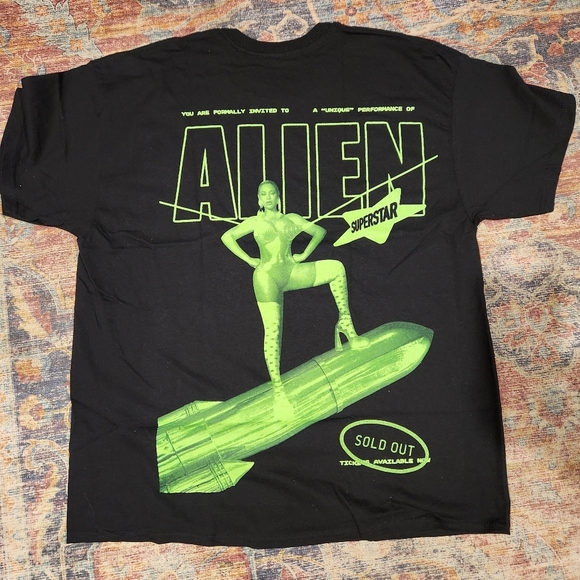 Beyoncé Alien XL Black Official Merchandise T-shirt Tee Men Women - Picture 1 of 2